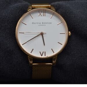 Olivia Burton Rose Gold Women's Watch Circular Dial FRESH BATTERY (READ)